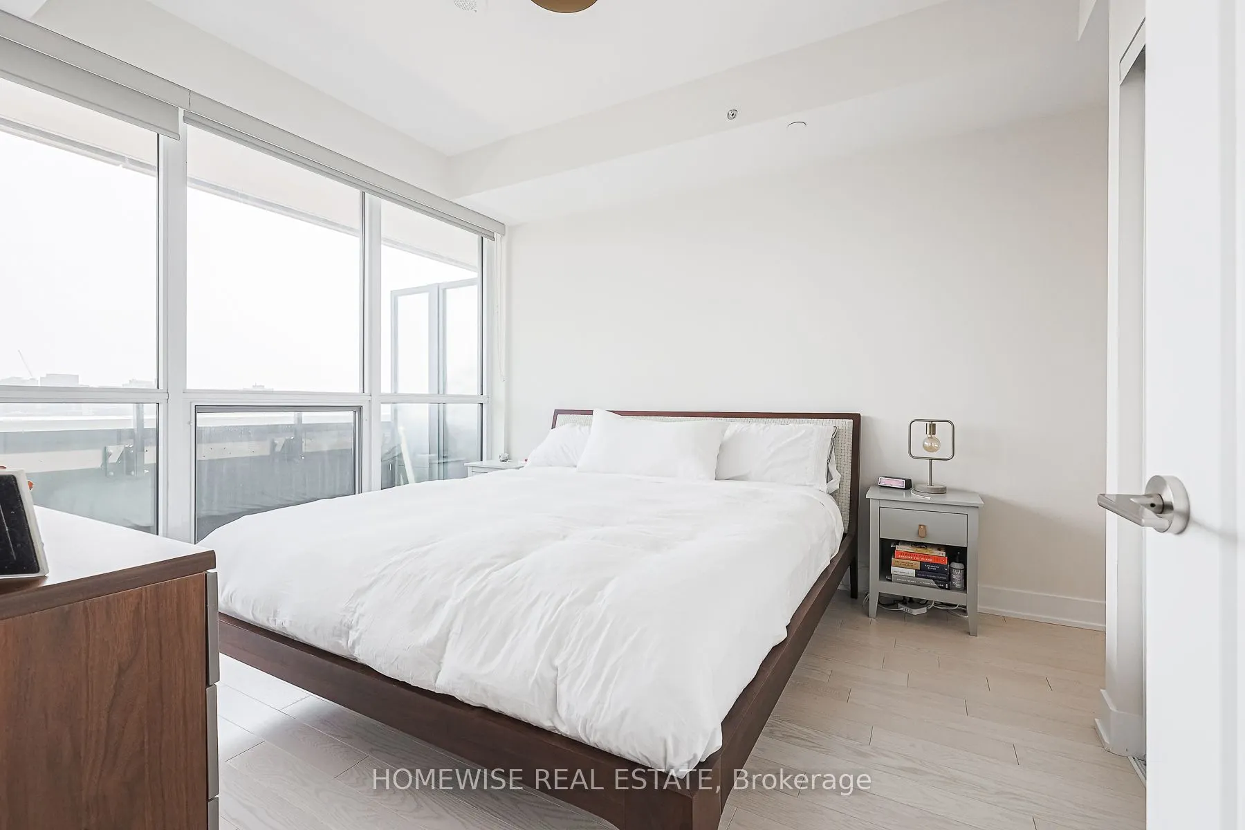 181 Bedford Road, #908