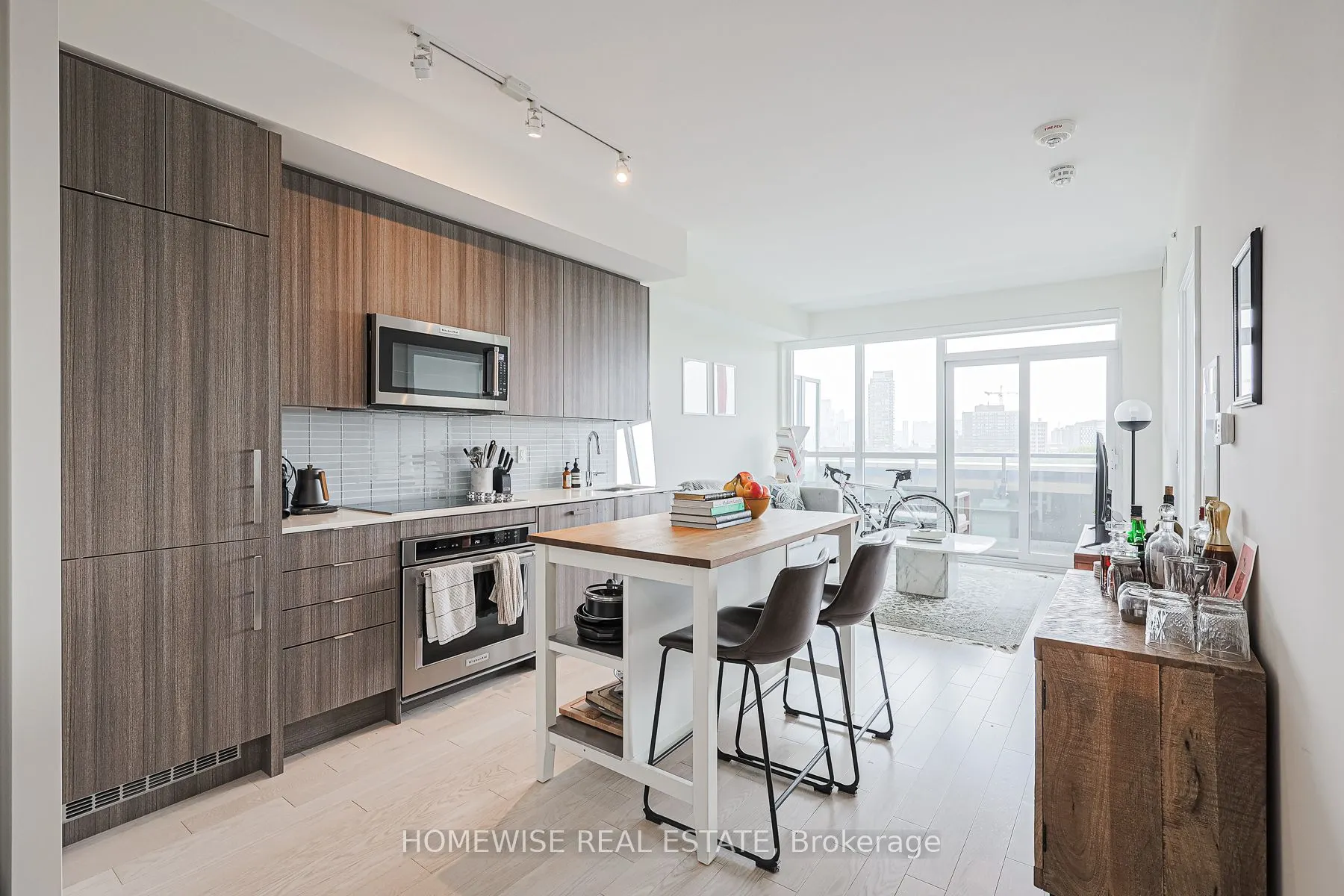181 Bedford Road, #908
