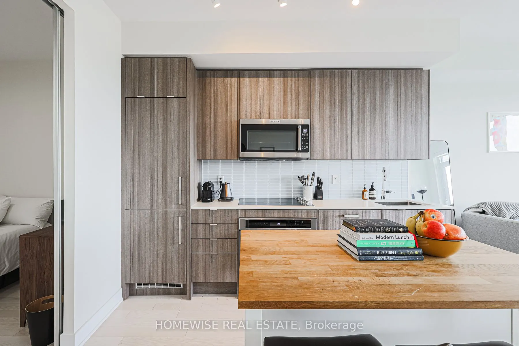 181 Bedford Road, #908