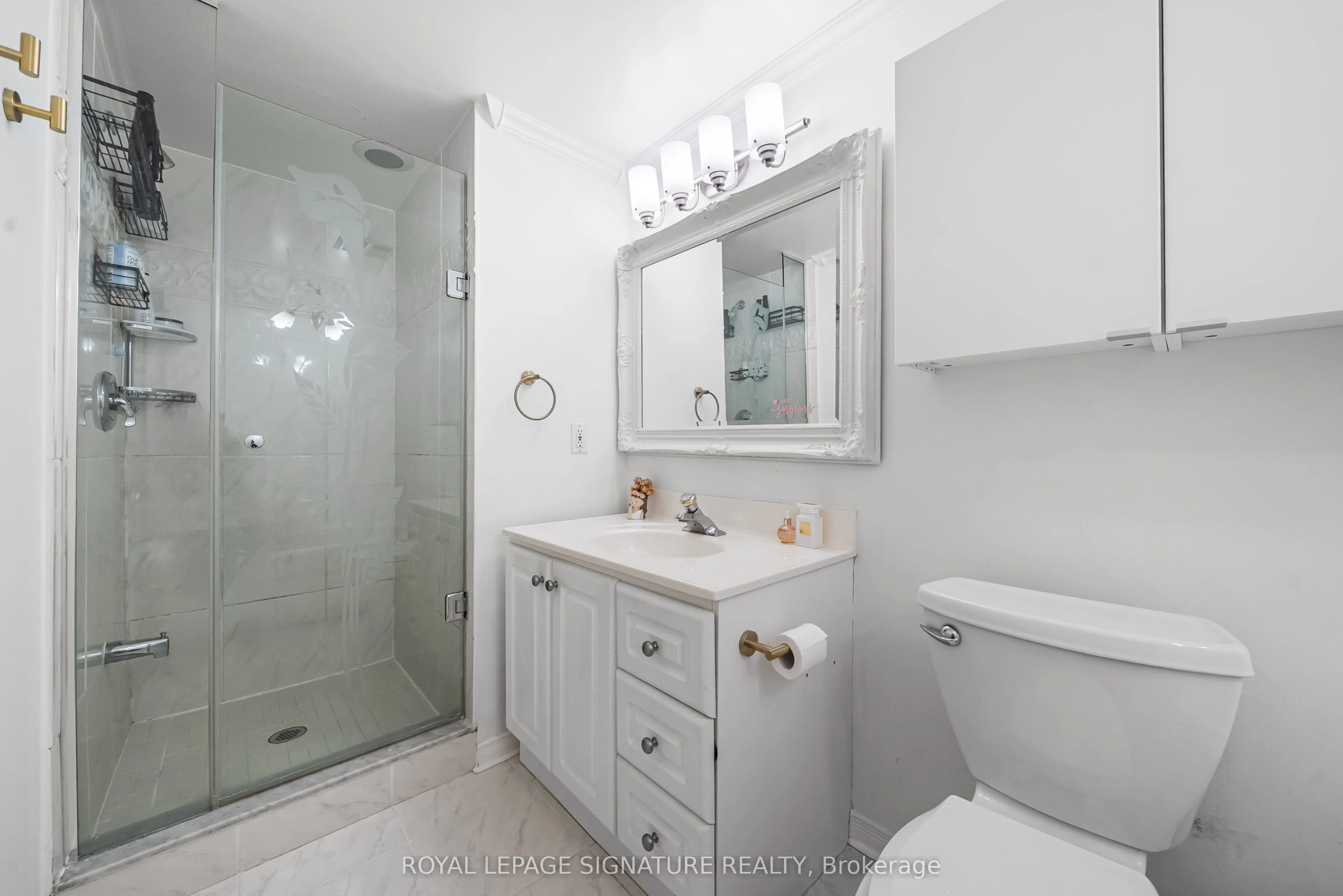 18 Hollywood Avenue, #206