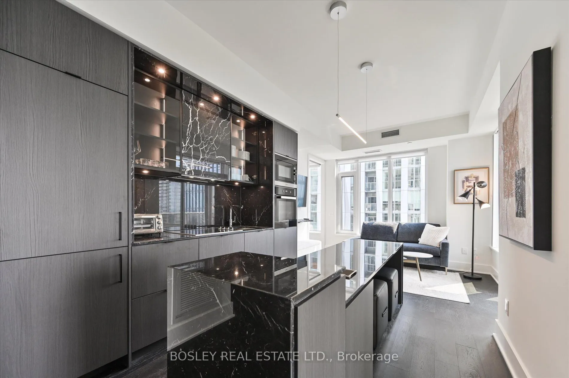 11 Yorkville Avenue, #4707