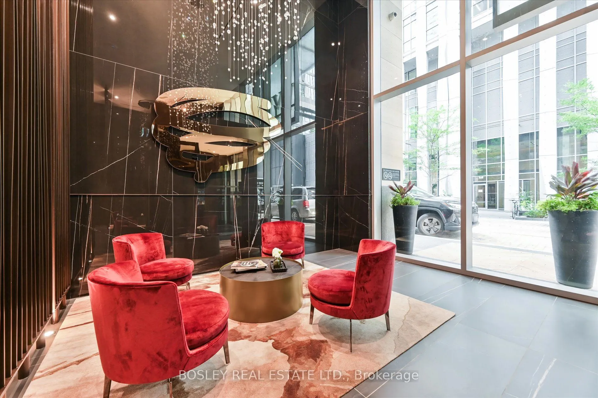 11 Yorkville Avenue, #4707