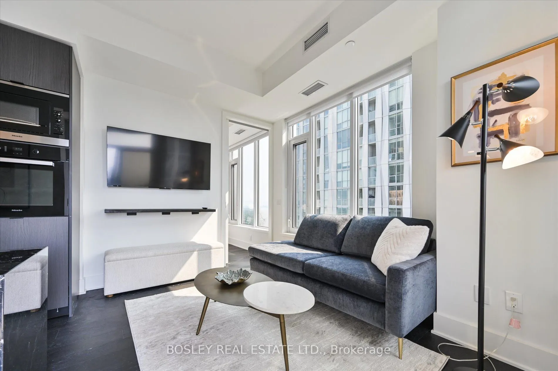 11 Yorkville Avenue, #4707