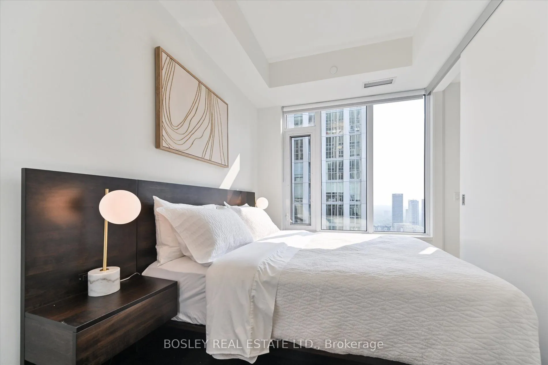 11 Yorkville Avenue, #4707