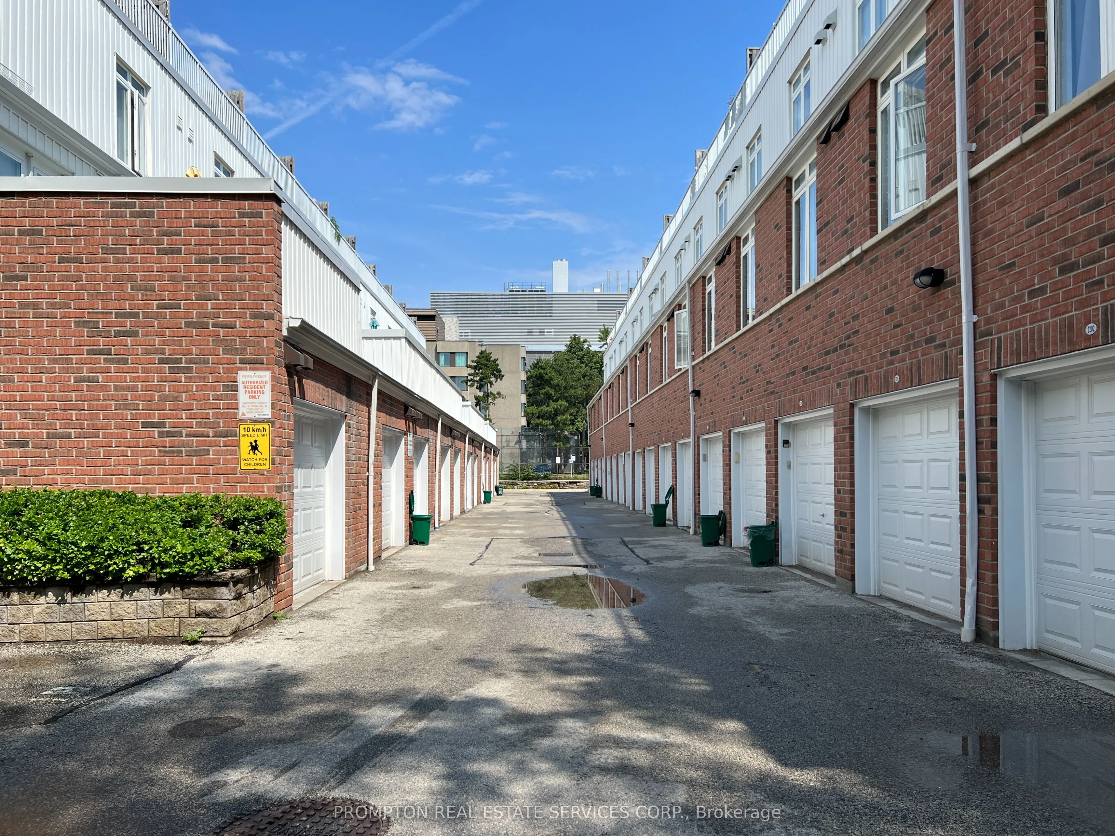 12 Sudbury Street, #2214