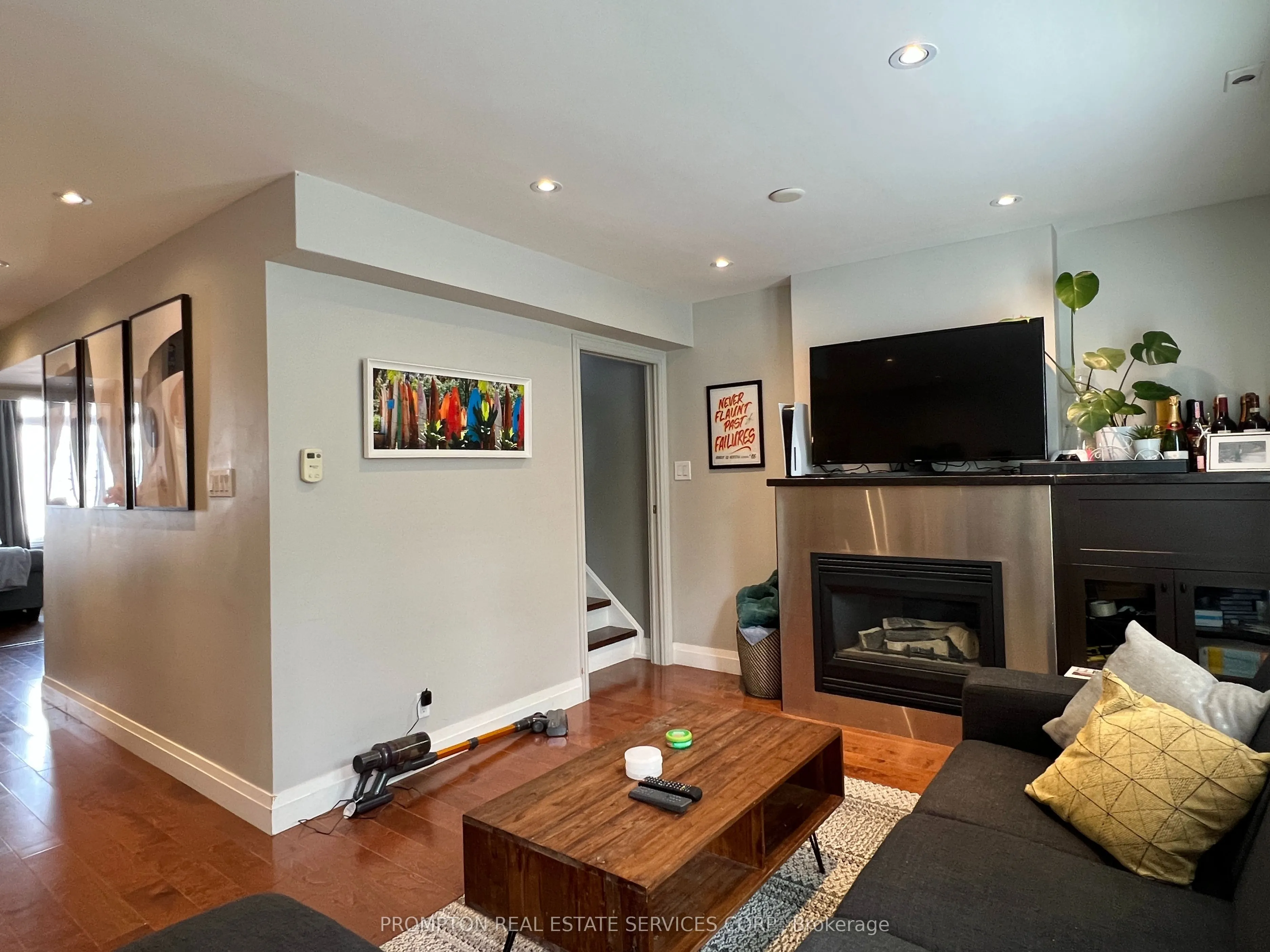 12 Sudbury Street, #2214