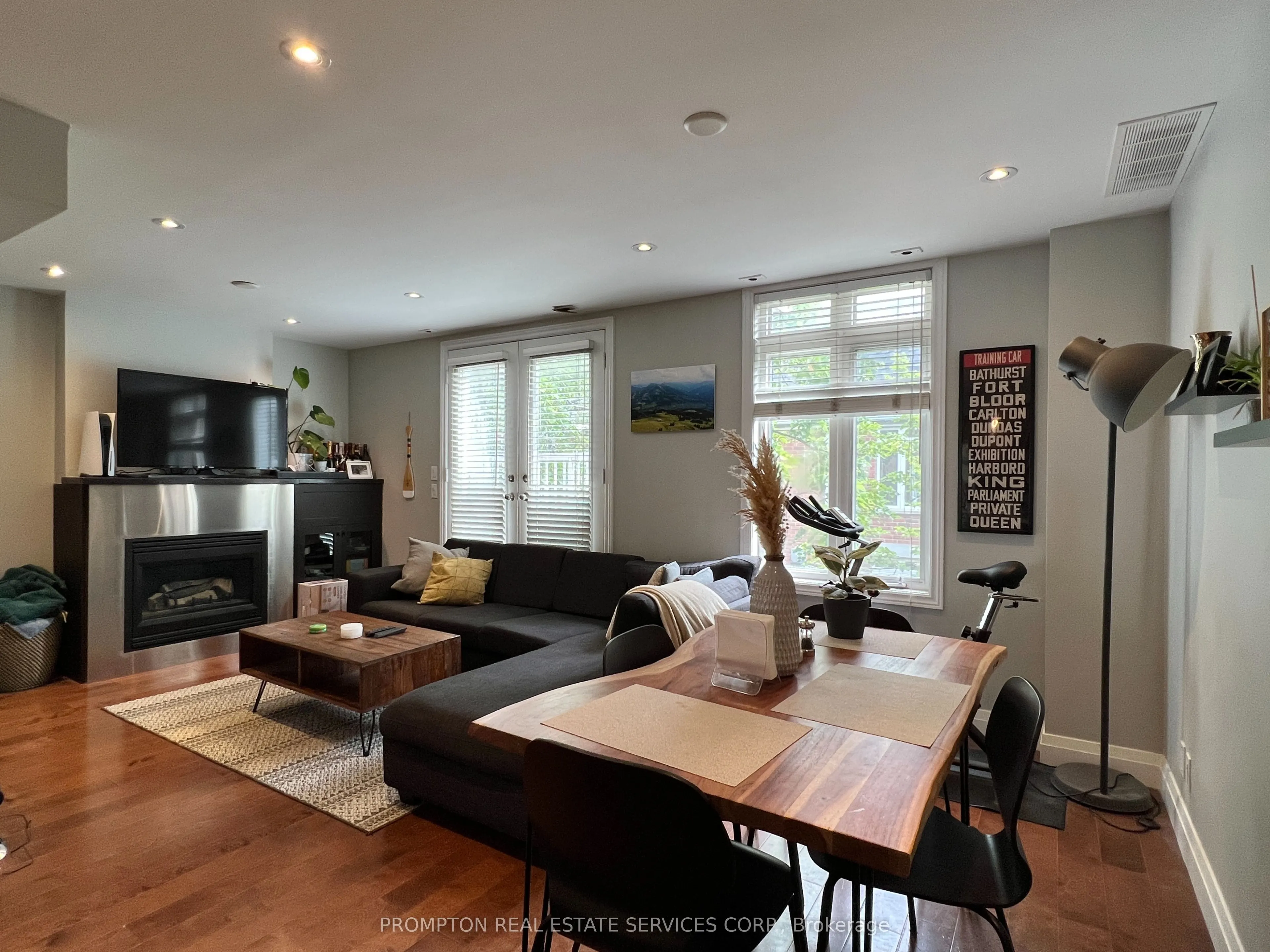 12 Sudbury Street, #2214