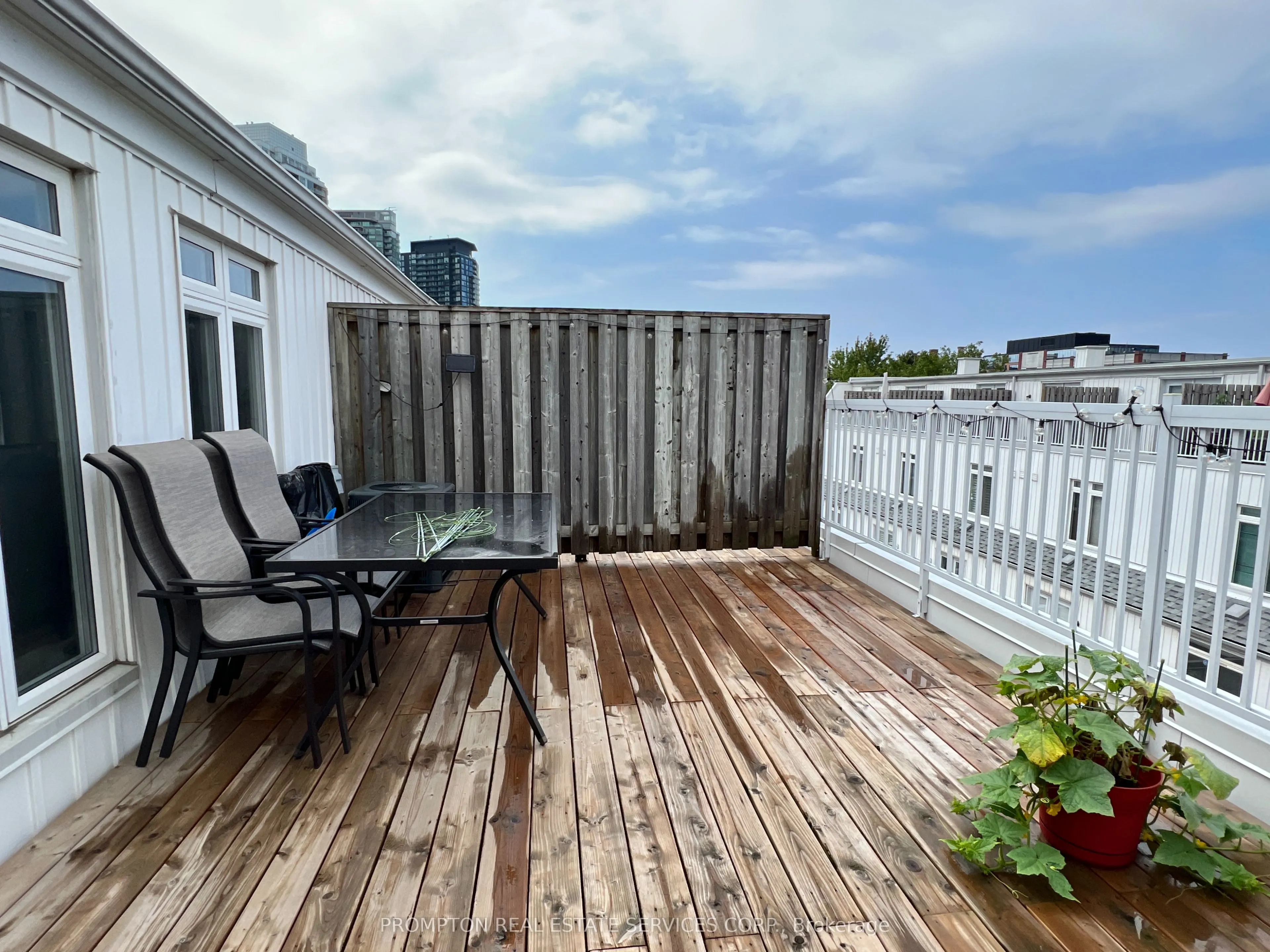 12 Sudbury Street, #2214