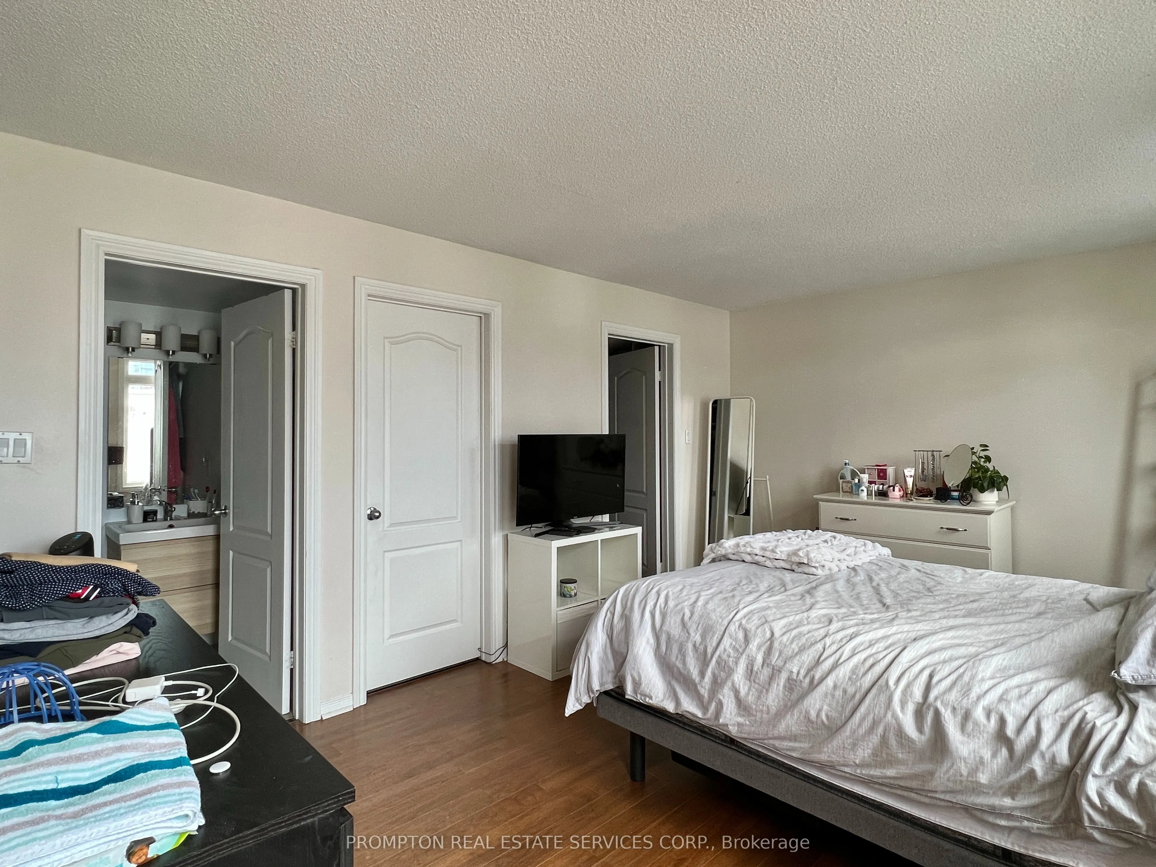12 Sudbury Street, #2214