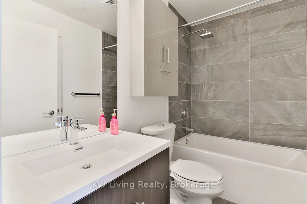 180 Fairview Mall Drive, #1210
