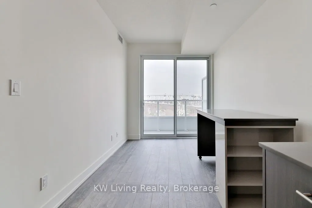180 Fairview Mall Drive, #1210