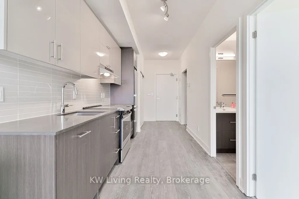 180 Fairview Mall Drive, #1210