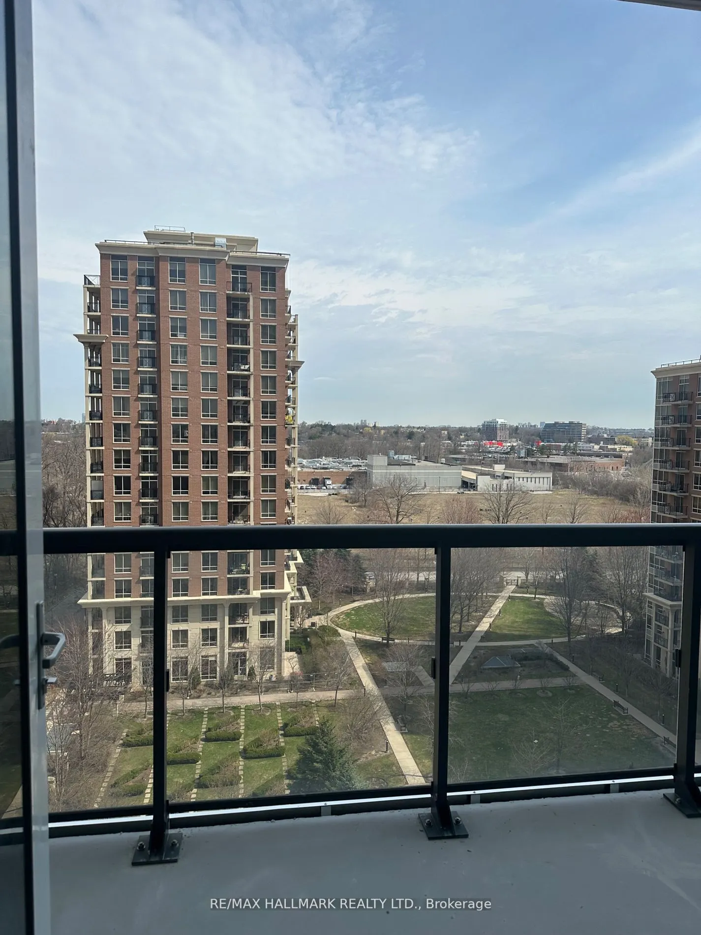 20 Inn on the Park Drive, #1037