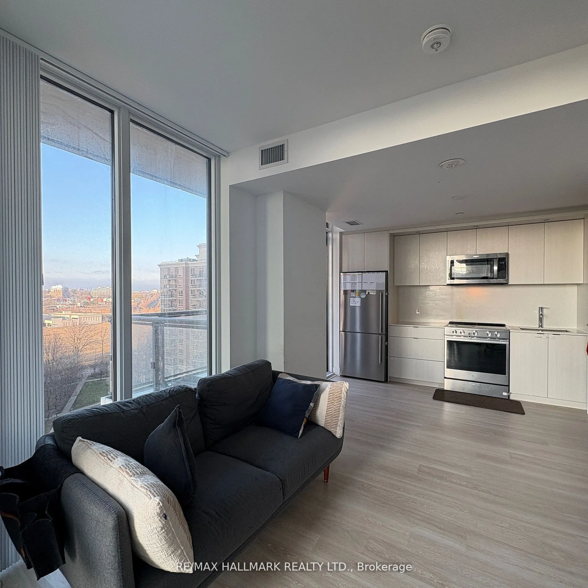 20 Inn on the Park Drive, #1037