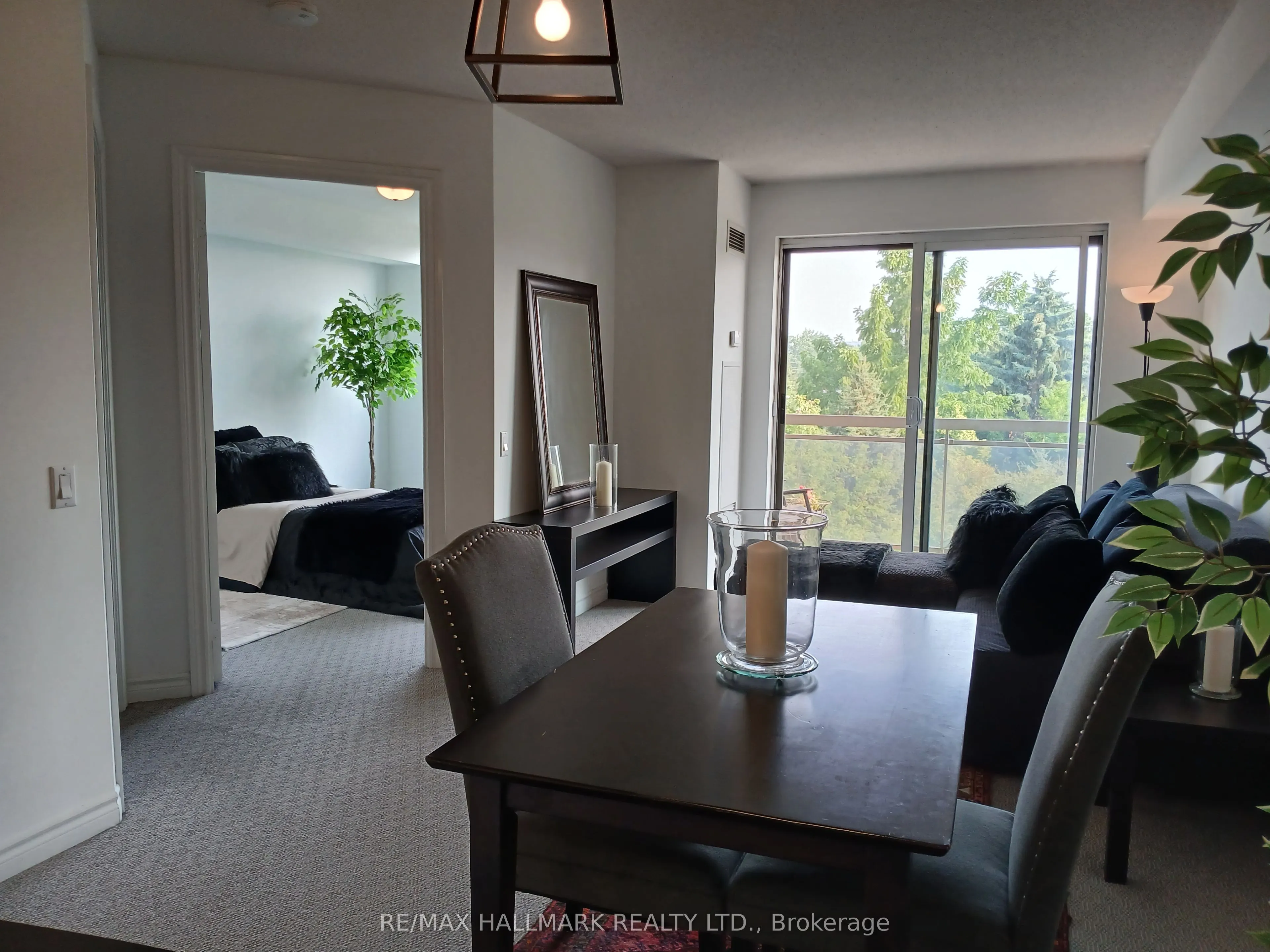 1720 Eglinton Avenue E, #503