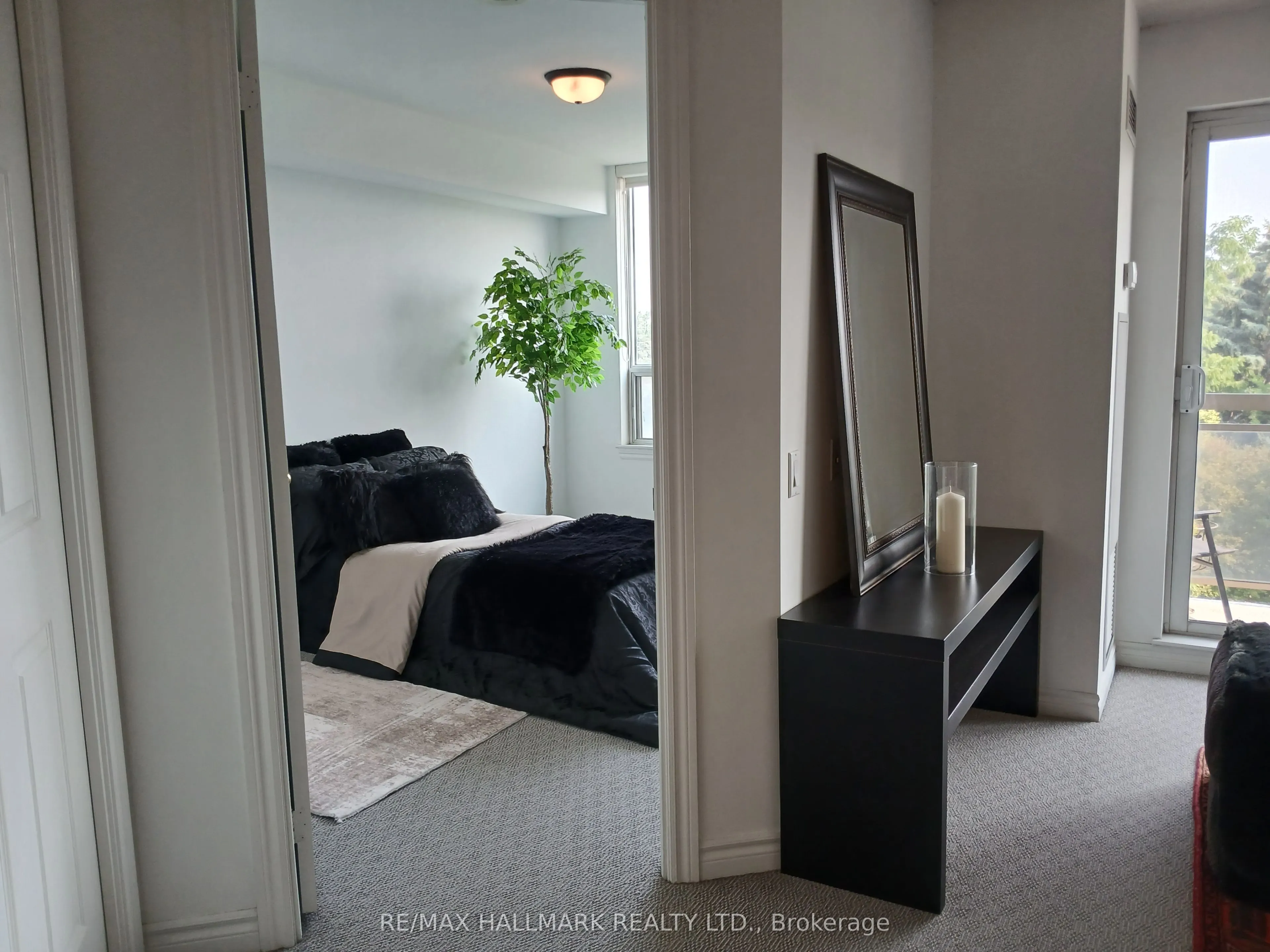 1720 Eglinton Avenue E, #503