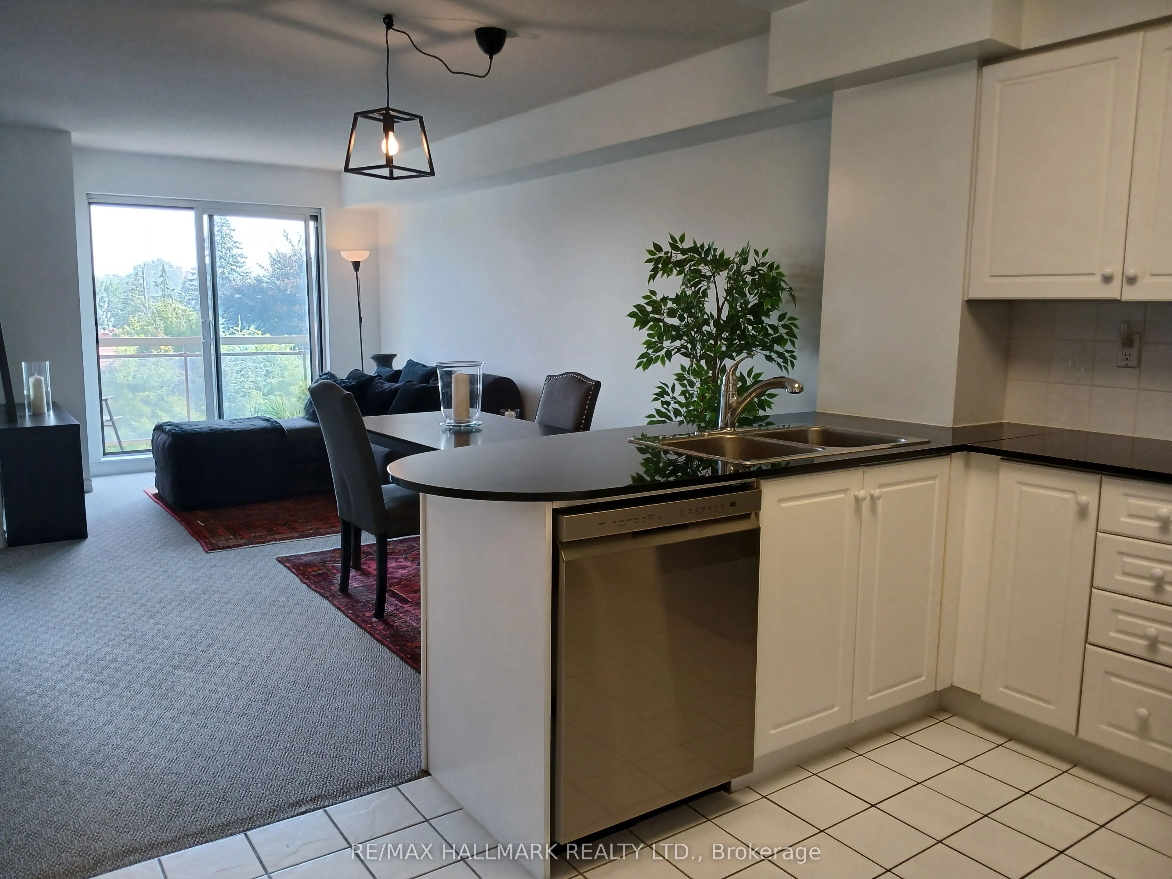 1720 Eglinton Avenue E, #503