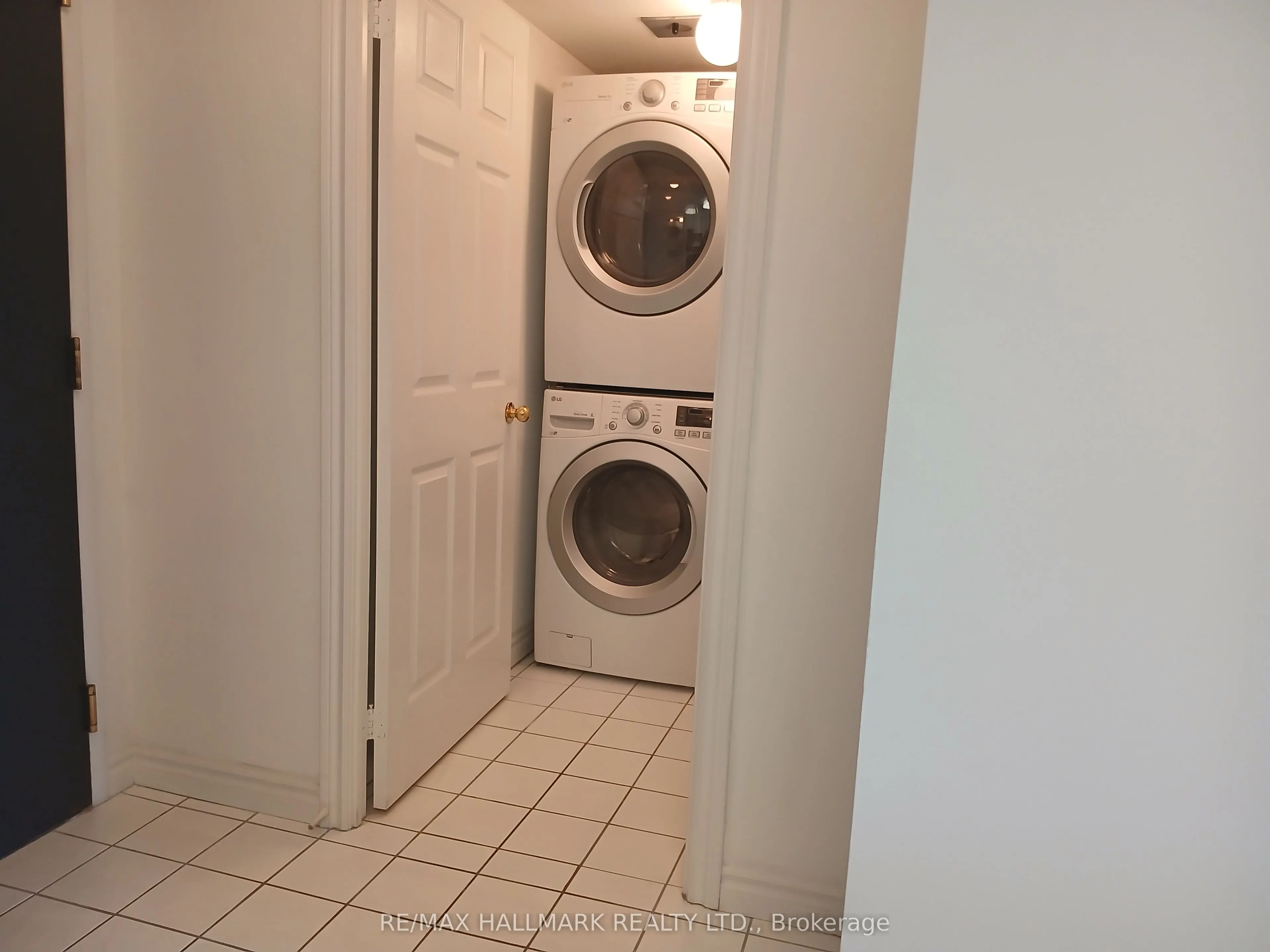 1720 Eglinton Avenue E, #503