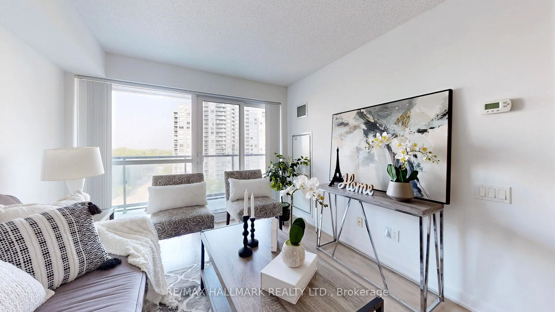 5168 Yonge Street, #711