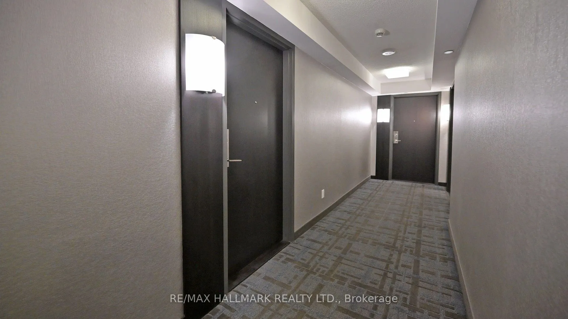 5168 Yonge Street, #711