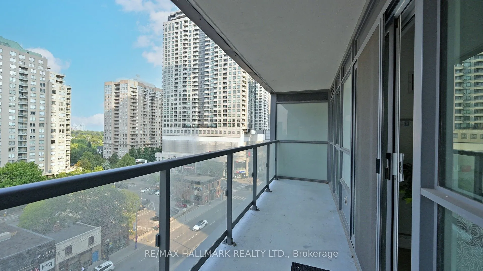 5168 Yonge Street, #711