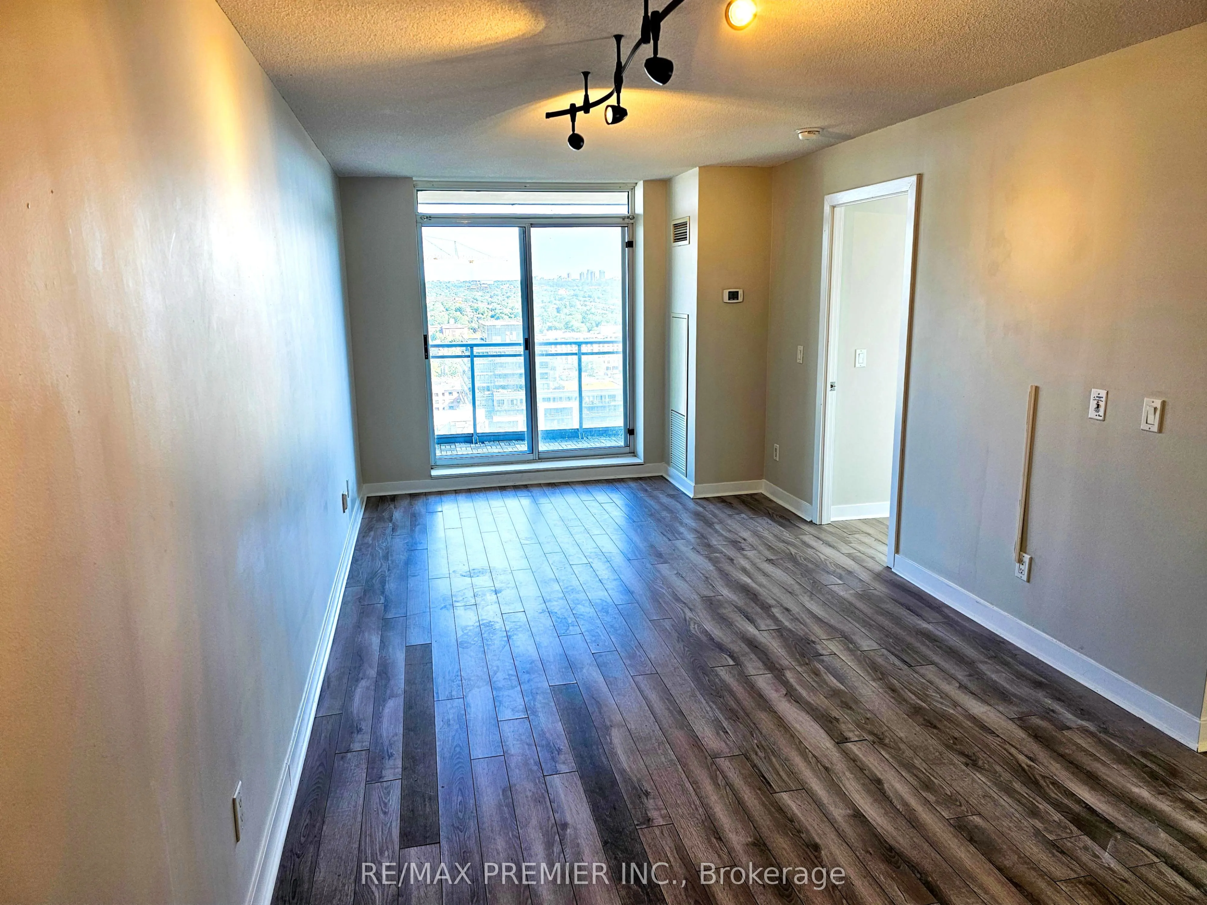 50 Lynn Williams Street, #2209