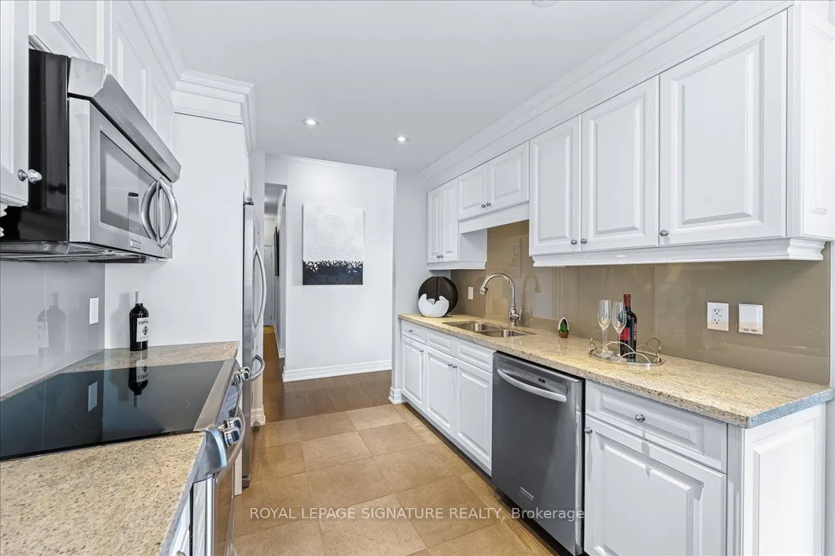 23 Rean Drive, #308