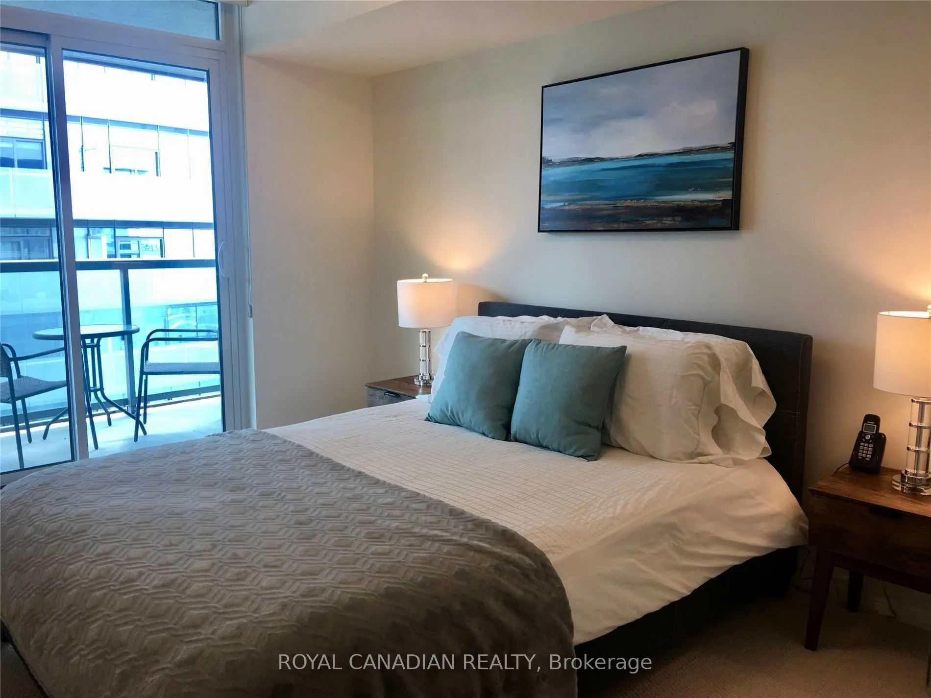 19 Grand Trunk Crescent, #3907