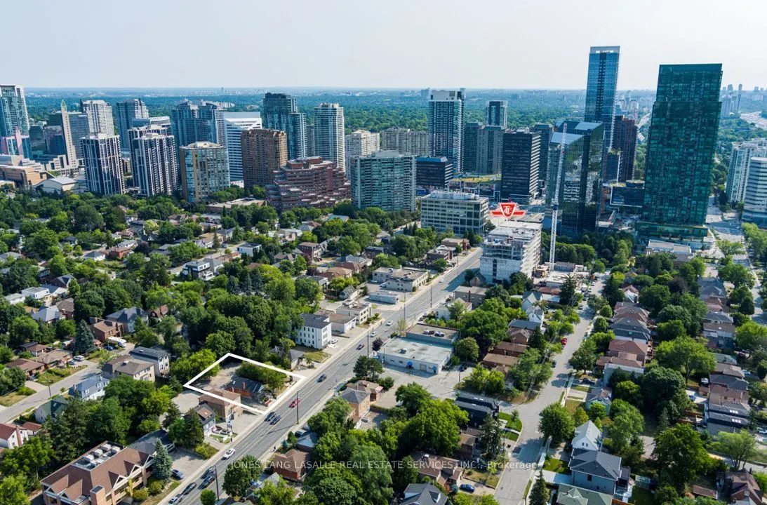 110-112 Sheppard Avenue W