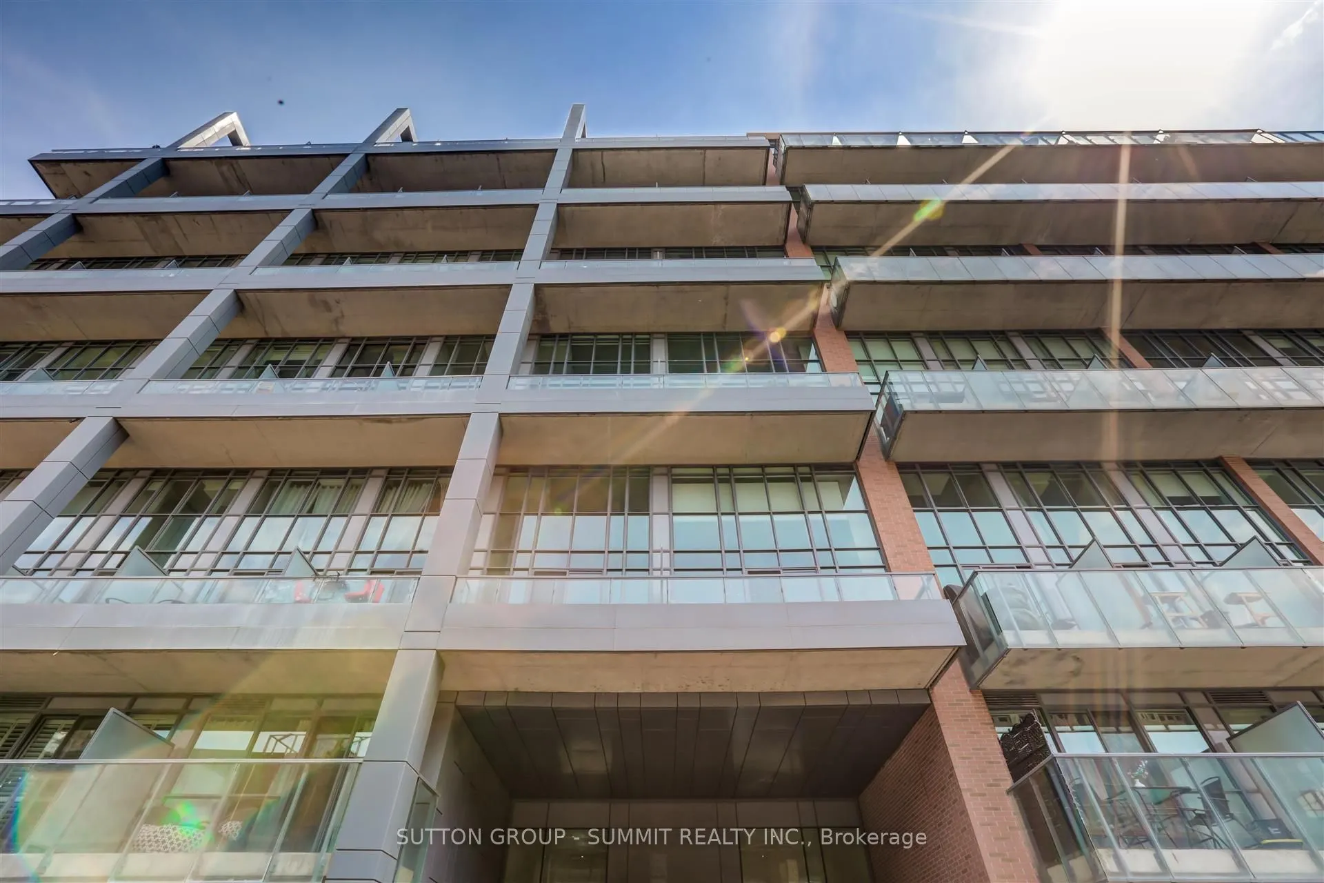5 Hanna Avenue, #505