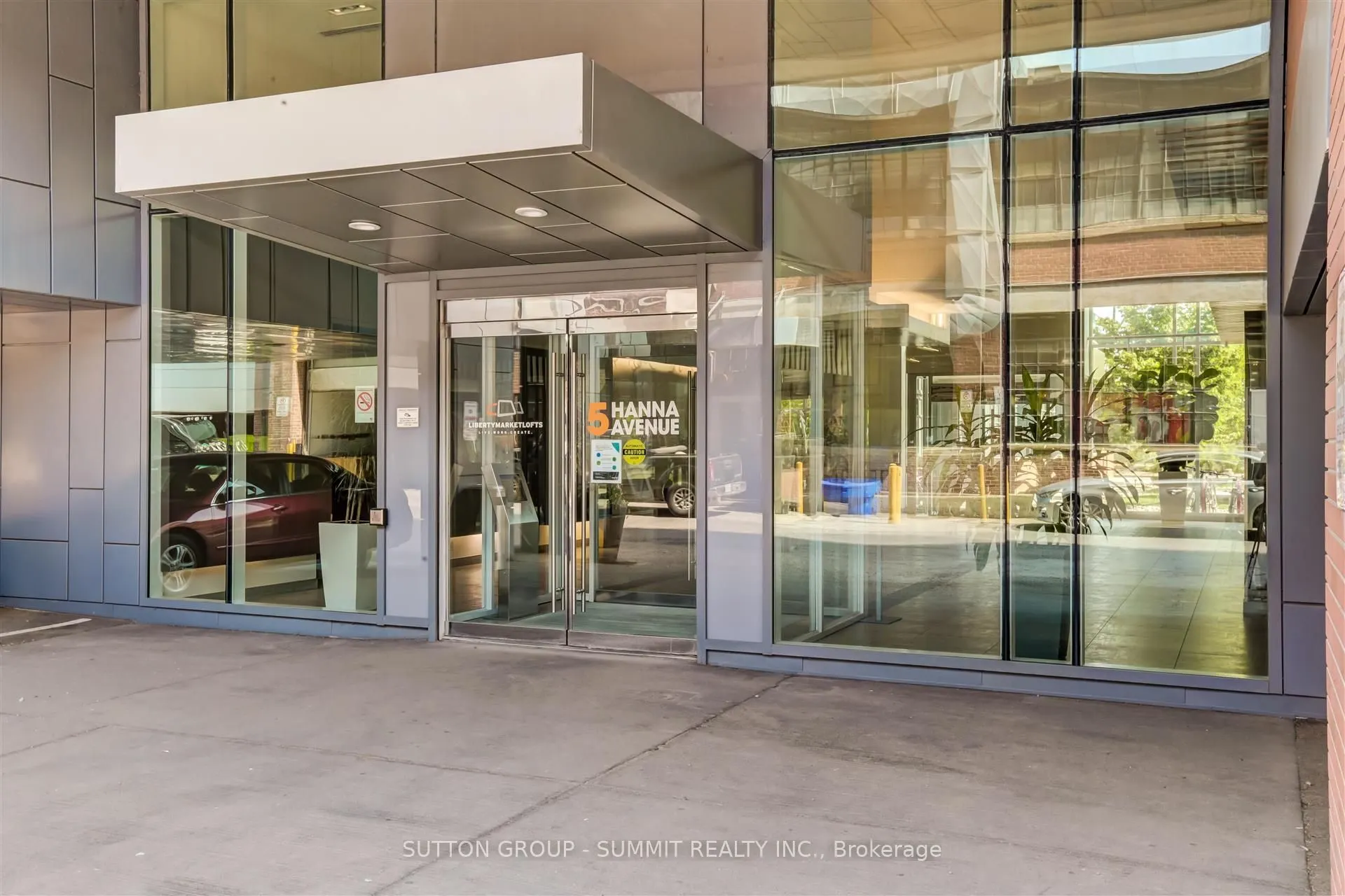5 Hanna Avenue, #505