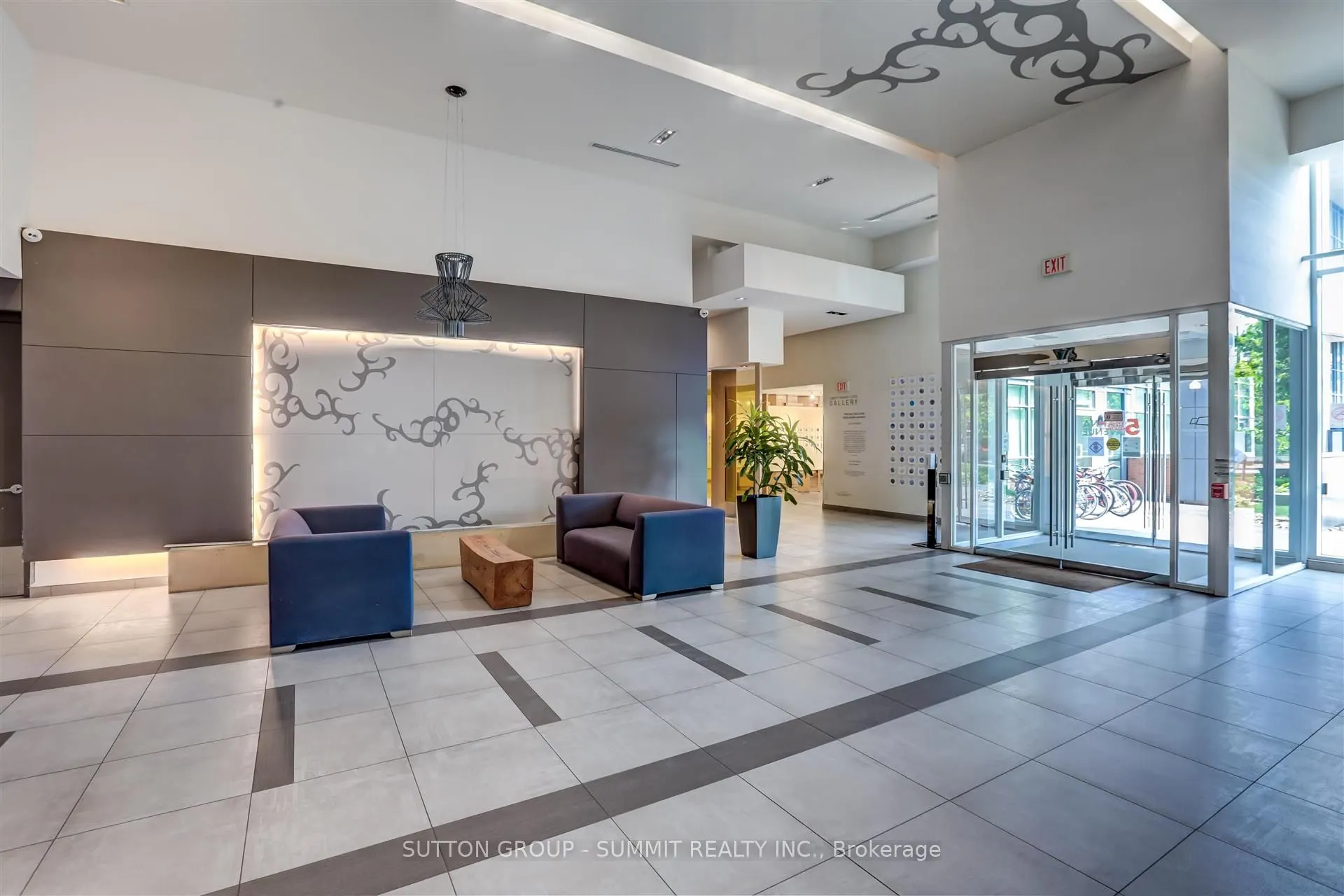 5 Hanna Avenue, #505