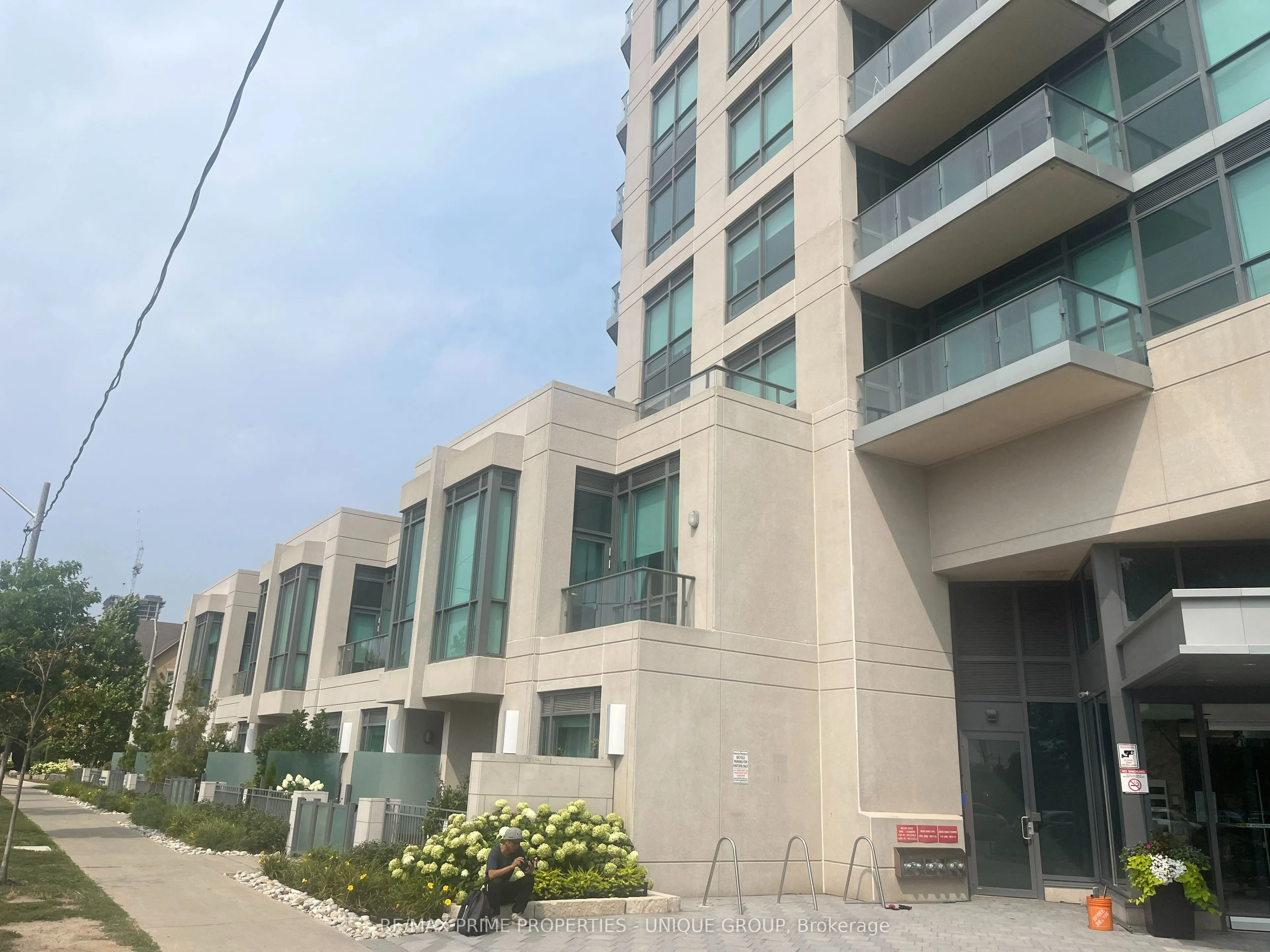 160 Vanderhoof Avenue, #1601
