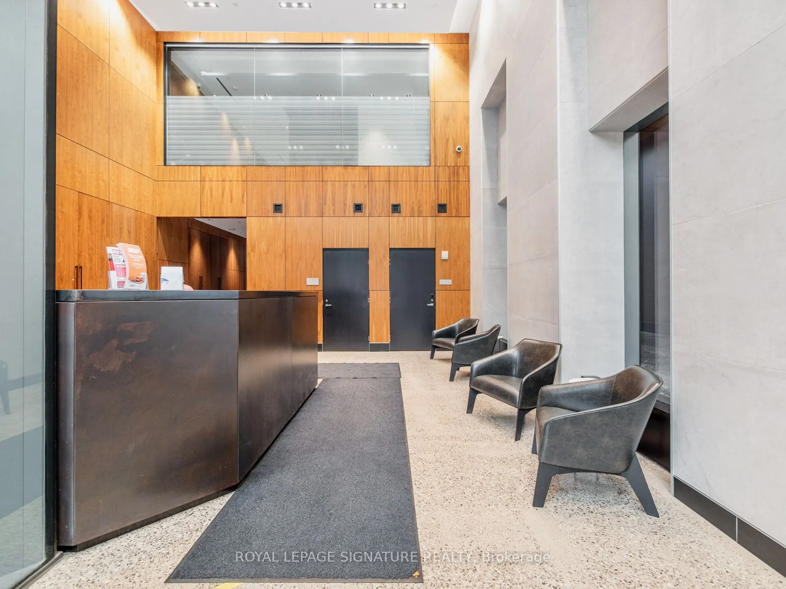 501 Adelaide Street W, #905