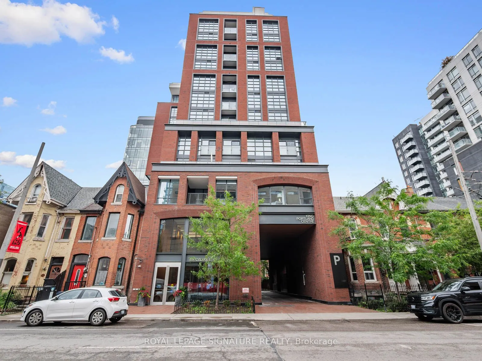 501 Adelaide Street W, #905