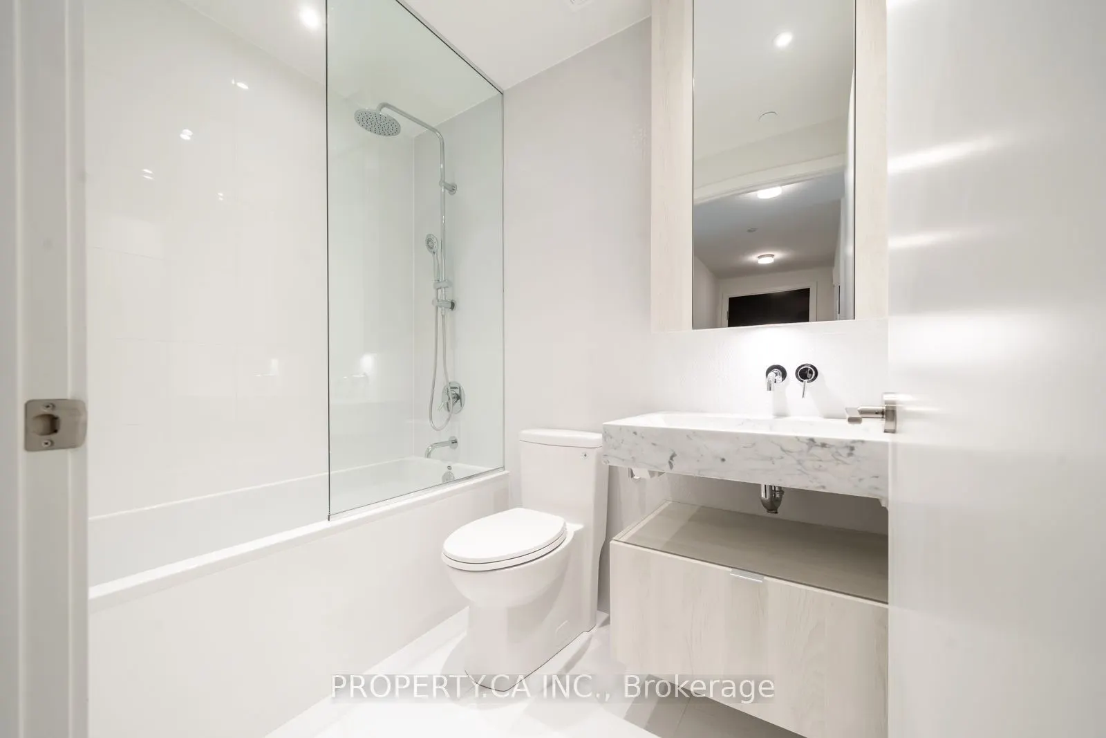 11 Yorkville Avenue, #1608