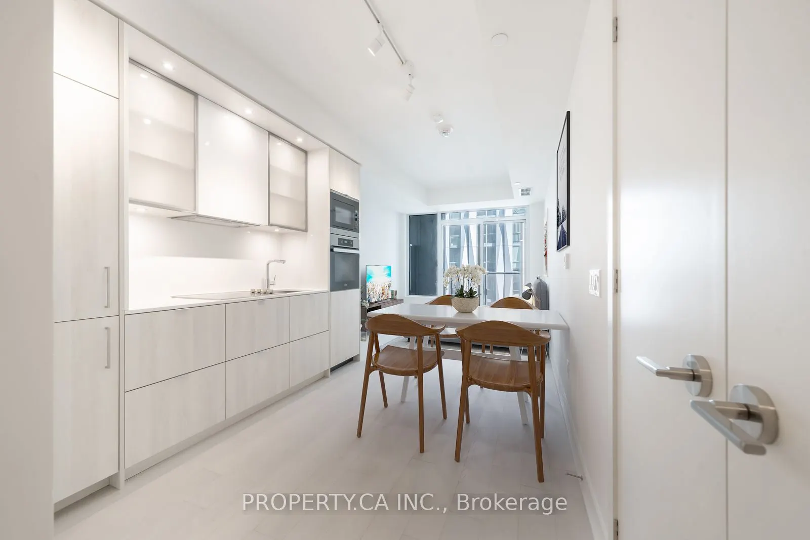11 Yorkville Avenue, #1608