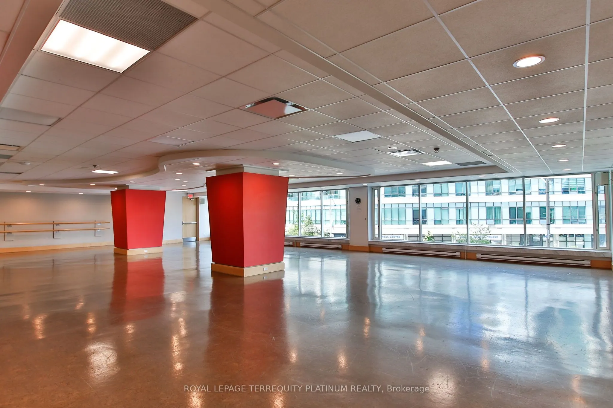 10 Yonge Street, #1008