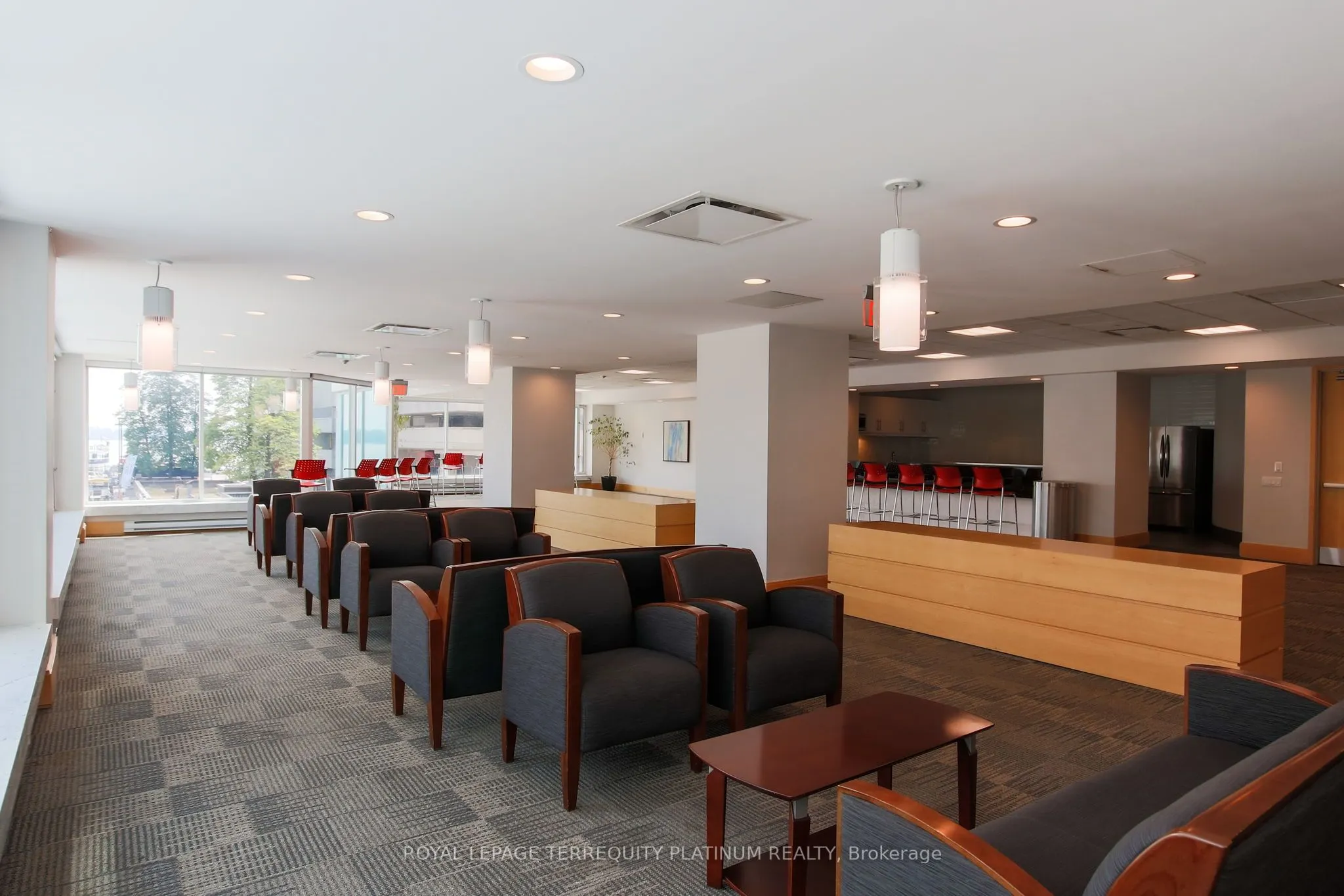 10 Yonge Street, #1008