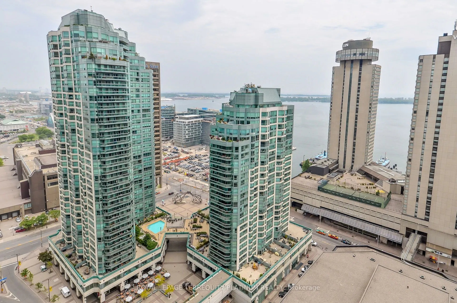 10 Yonge Street, #1008