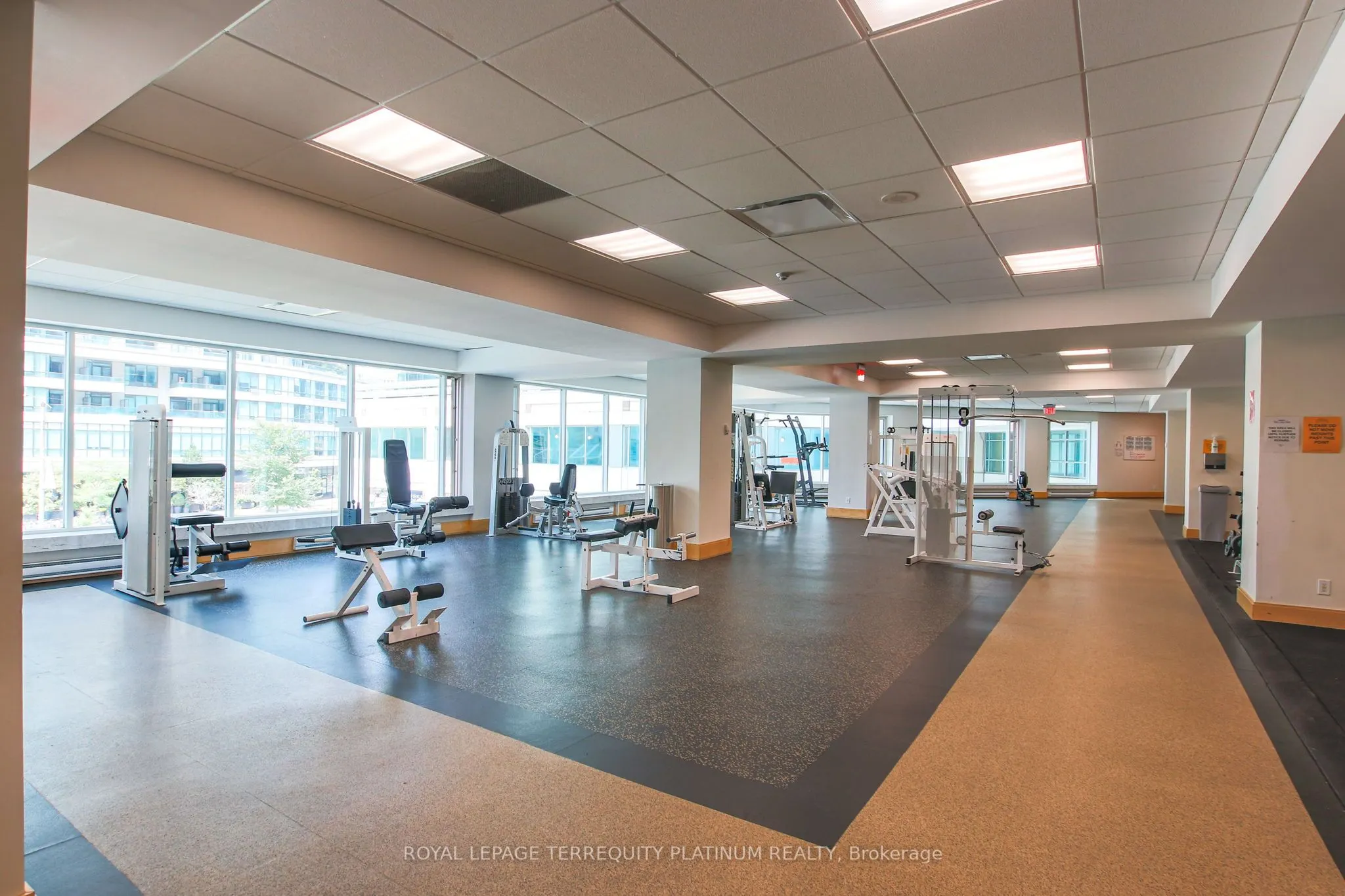 10 Yonge Street, #1008
