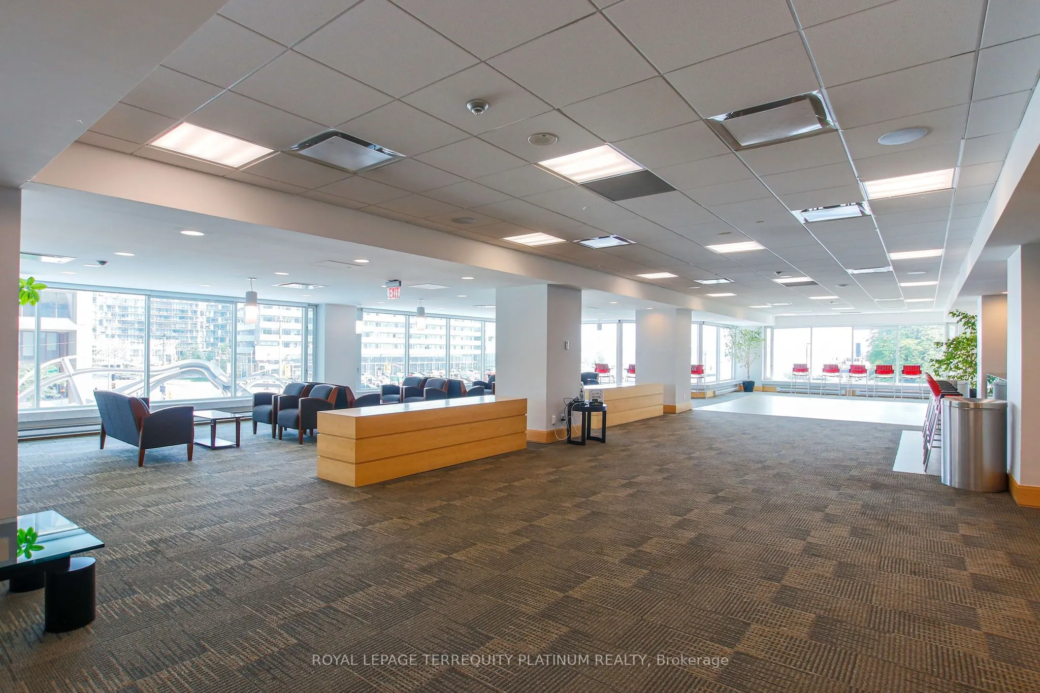 10 Yonge Street, #1008