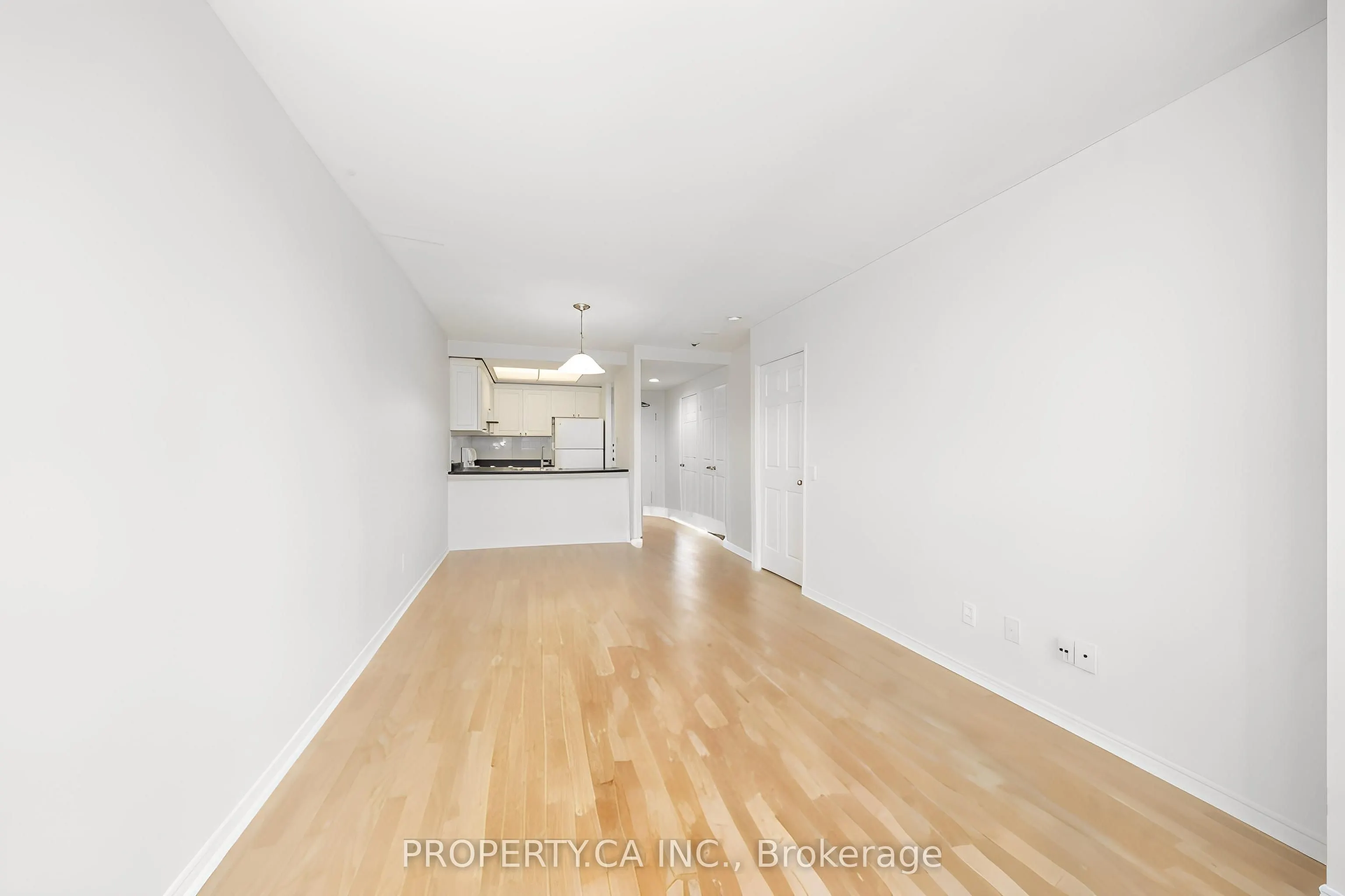 7 Bishop Avenue, #312