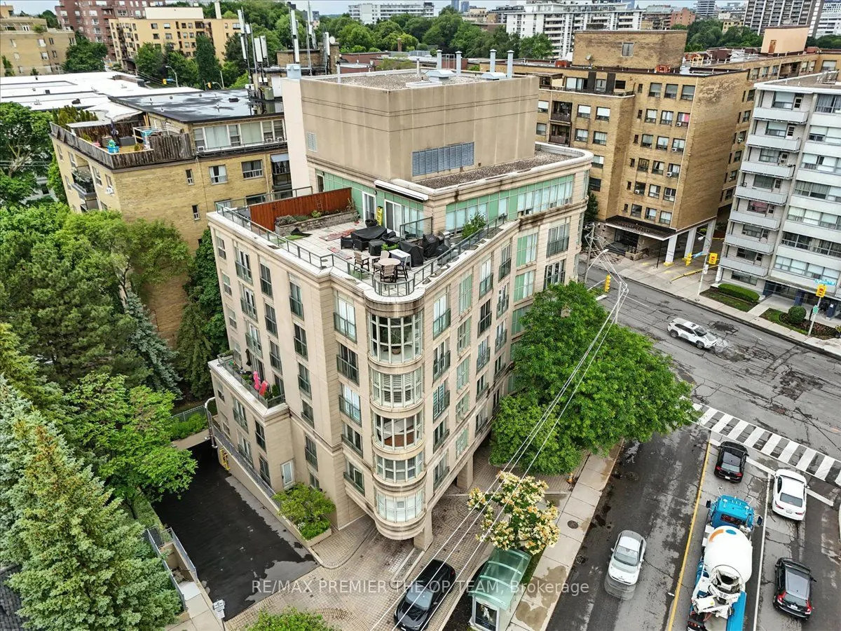 800 Spadina Road, #401