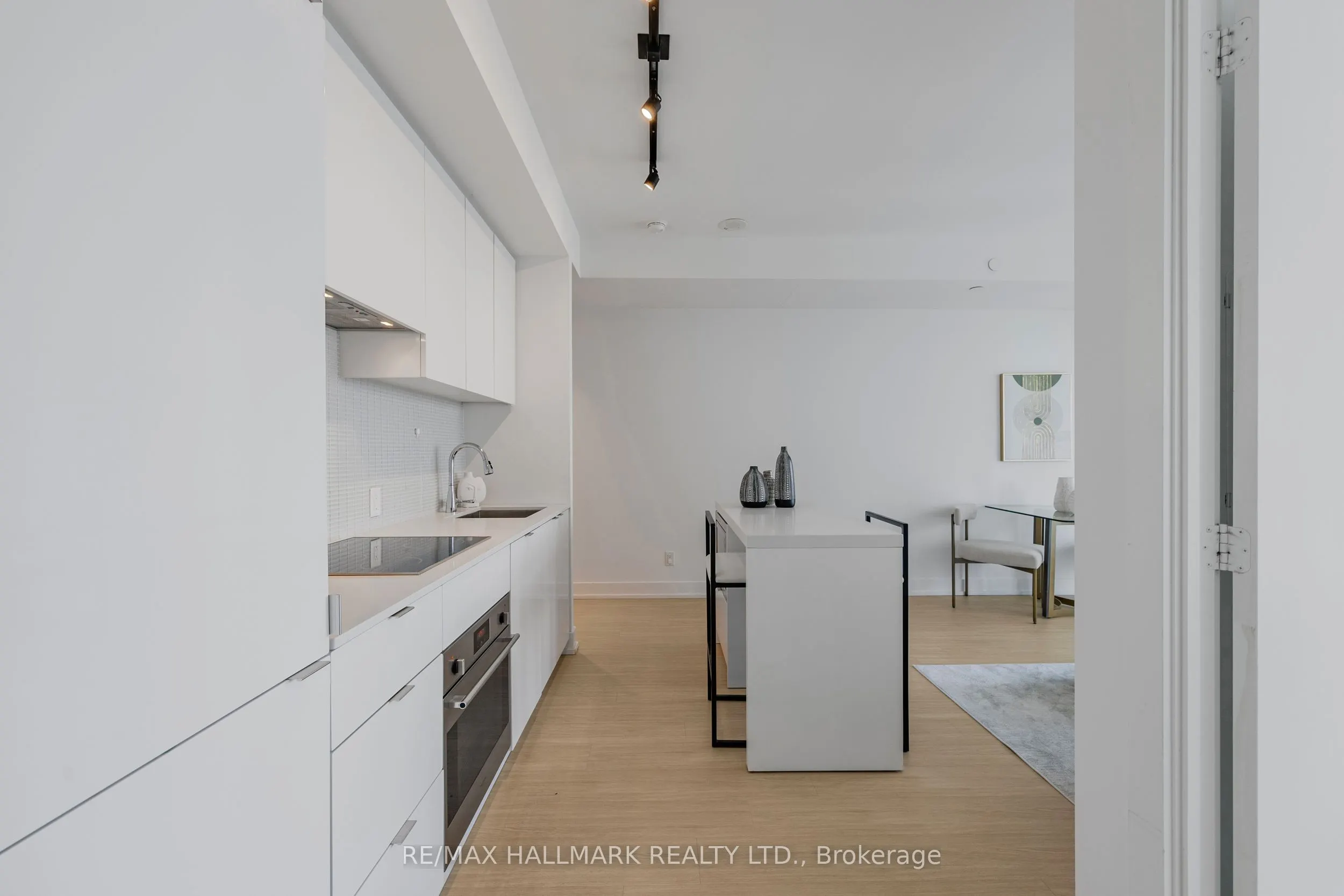 7 Grenville Street, #5512