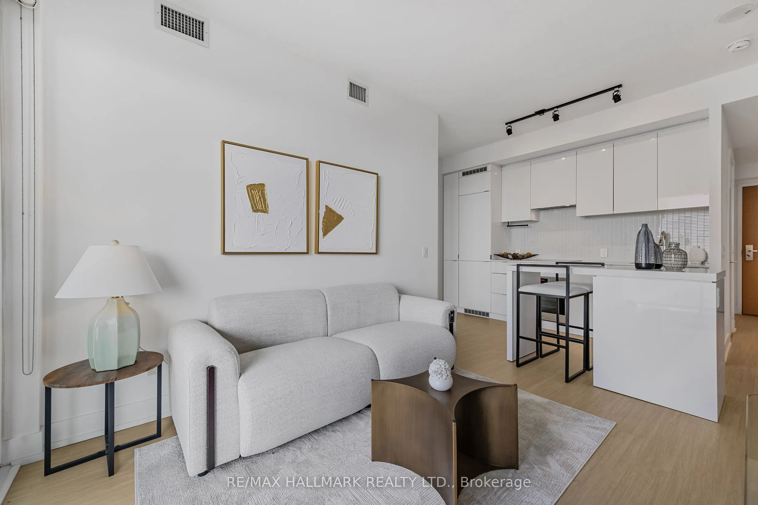 7 Grenville Street, #5512
