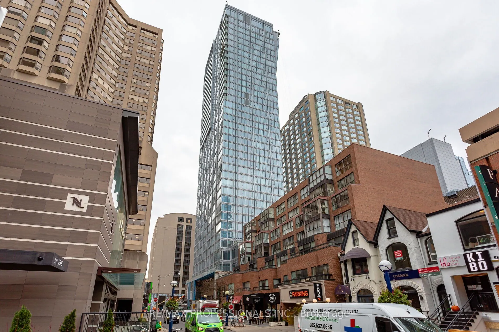 188 Cumberland Street, #2507 + Parking #59