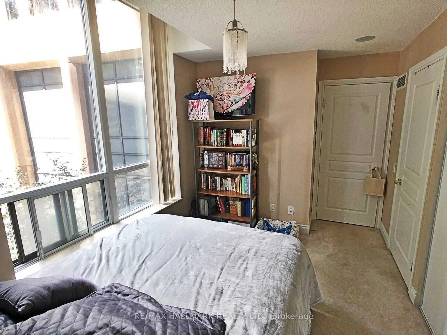 15 Northtown Way, #225