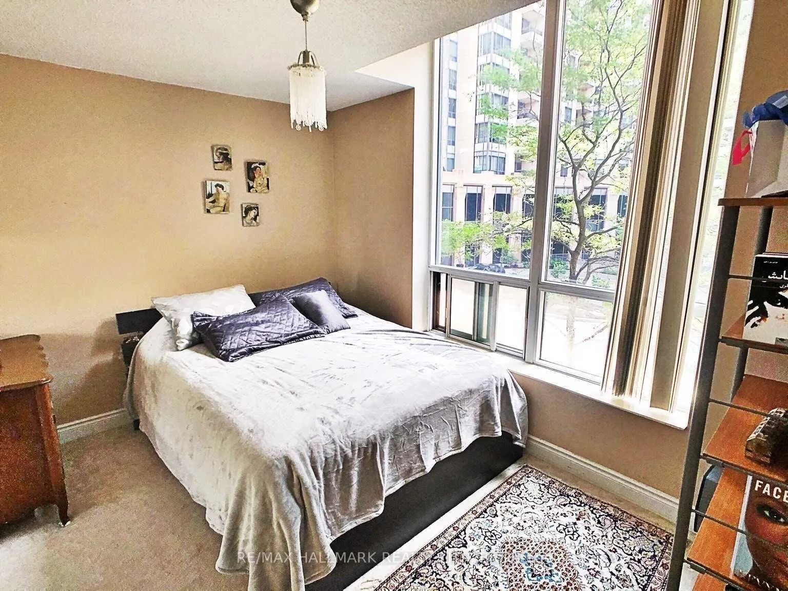 15 Northtown Way, #225