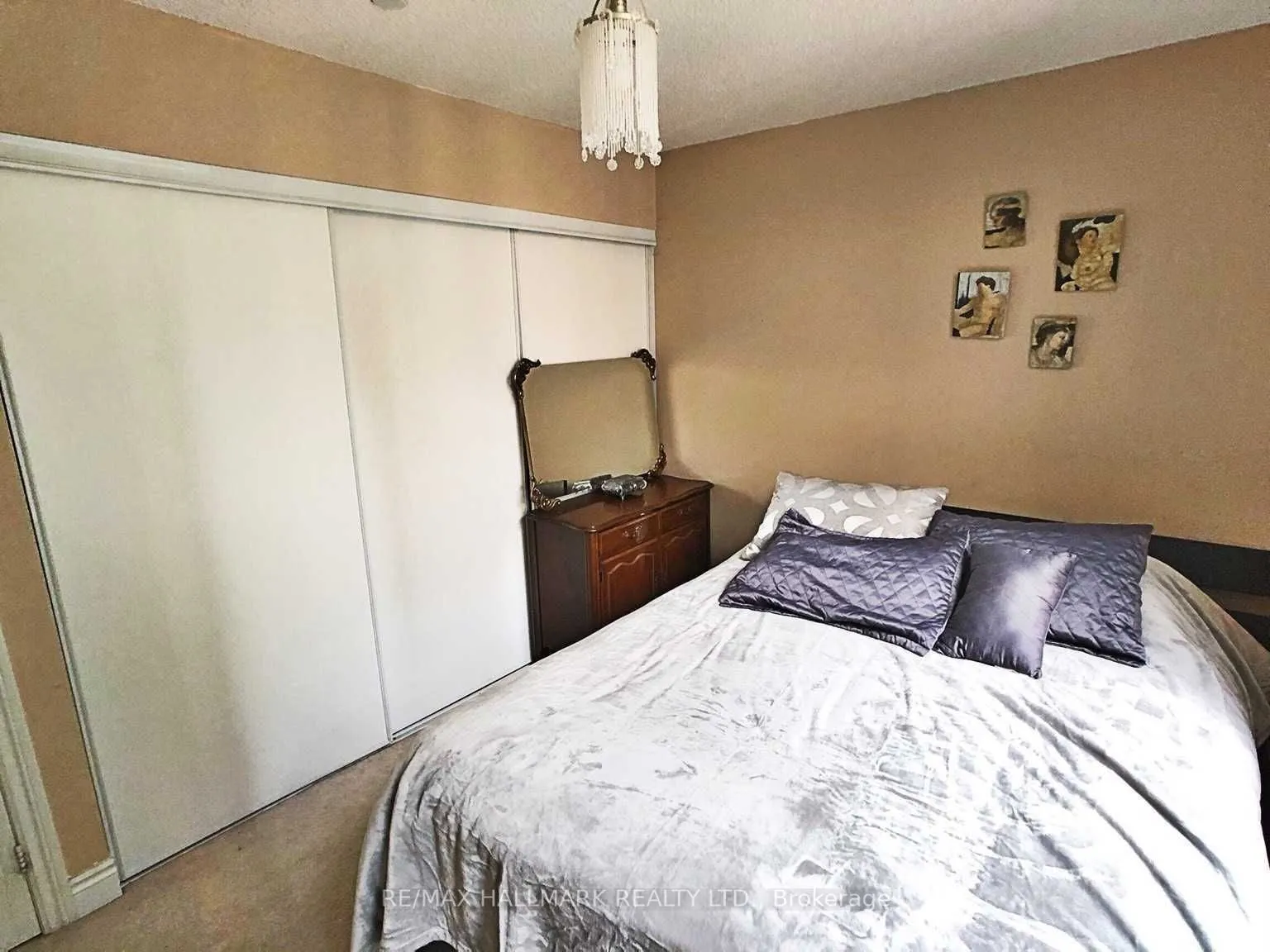 15 Northtown Way, #225